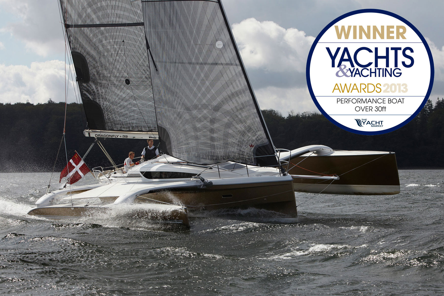 Dragonfly 32 winner of Yachts and Yachting award 2013