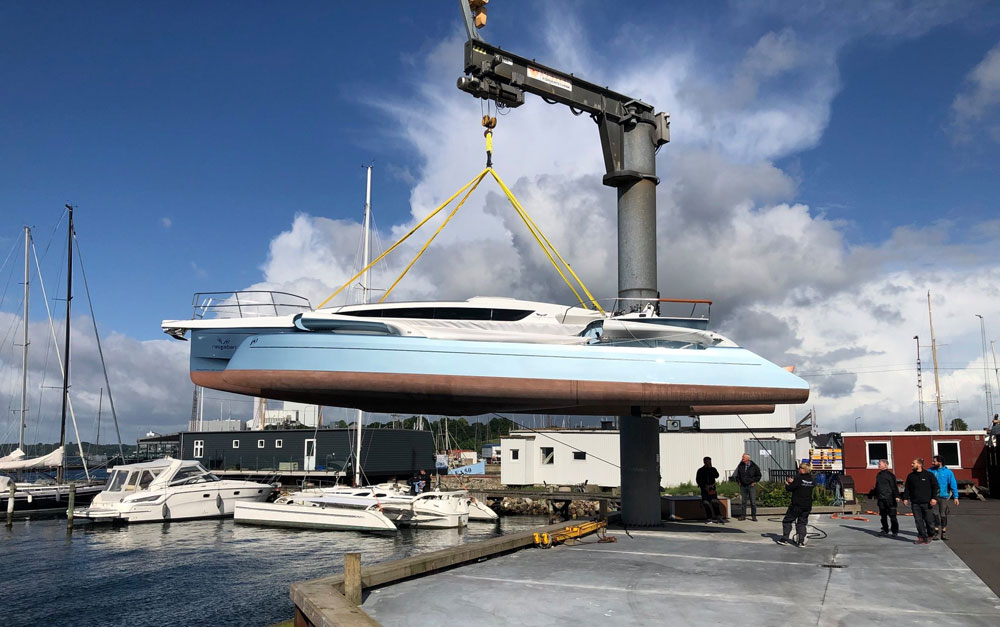 Dragonfly 40, hull 2 launched